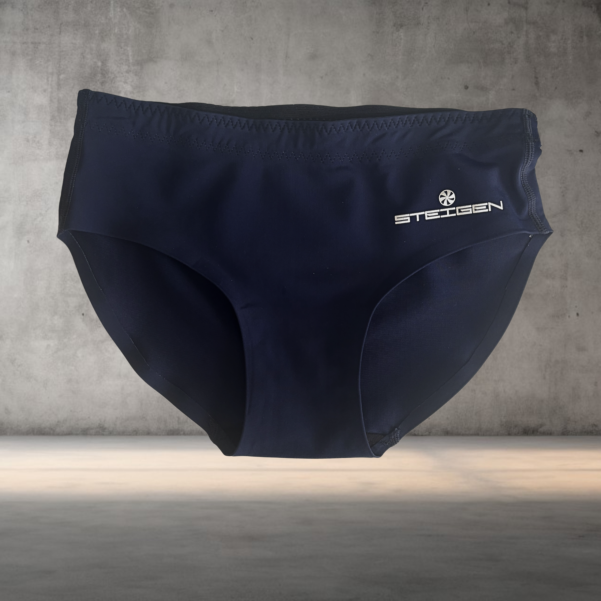 Women’s Distance Briefs – Navy